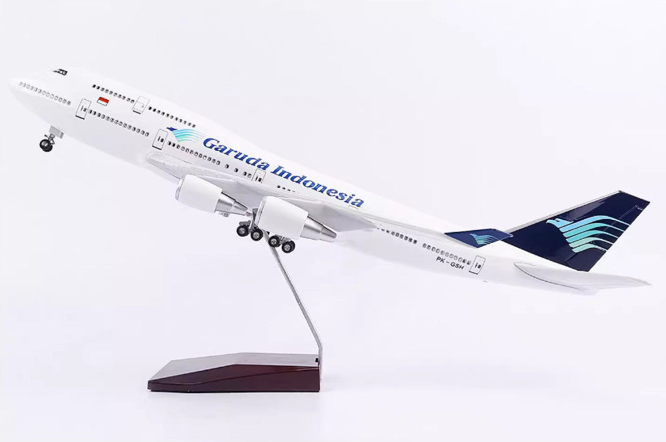 1:150 47CM Garuda Indonesia BOEING 747-400 Airplane Landing Gear Resin Model