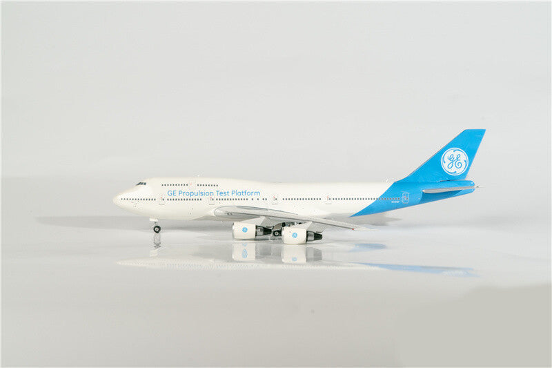 Phoenix FOR GE Propulsion Test Platform For Boeing B747-400 N747GF 1/400 Model