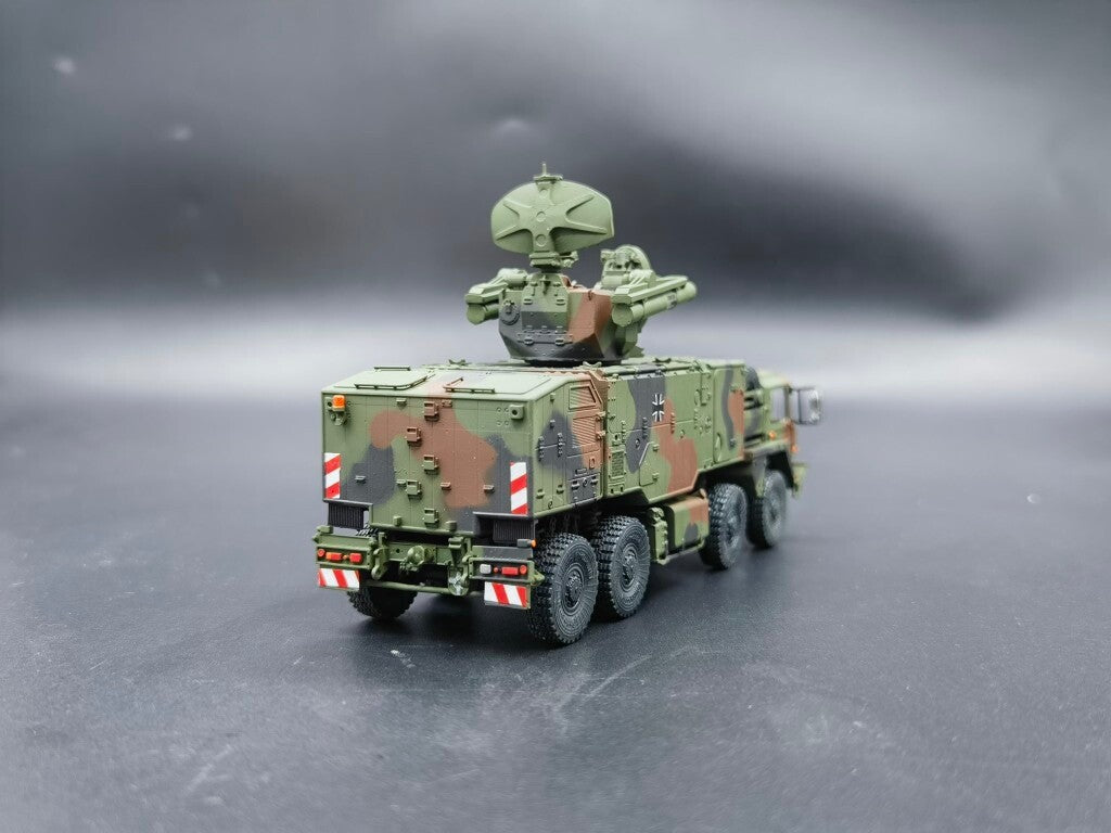 1/72 German Roland anti-aircraft vehicle model MAN series