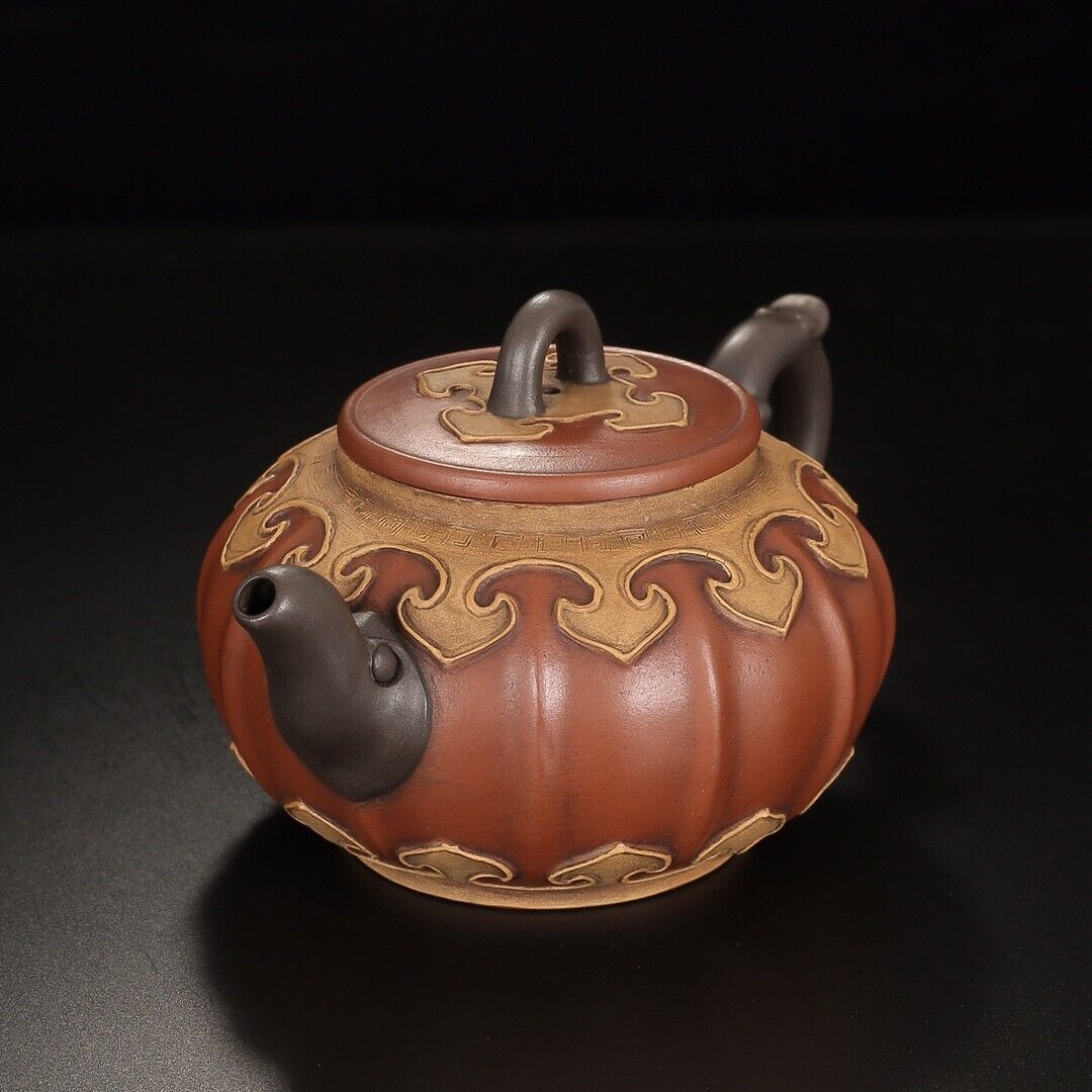 Chinese Yixing Zisha Clay Handmade Exquisite Teapot（宫灯 底款：徐汉棠）