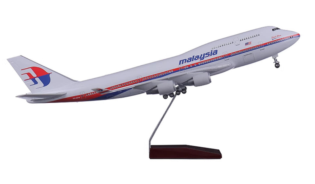 1:150 47CM Malaysia BOEING 747-400 Airplane Landing Gear Resin Aircraft Model
