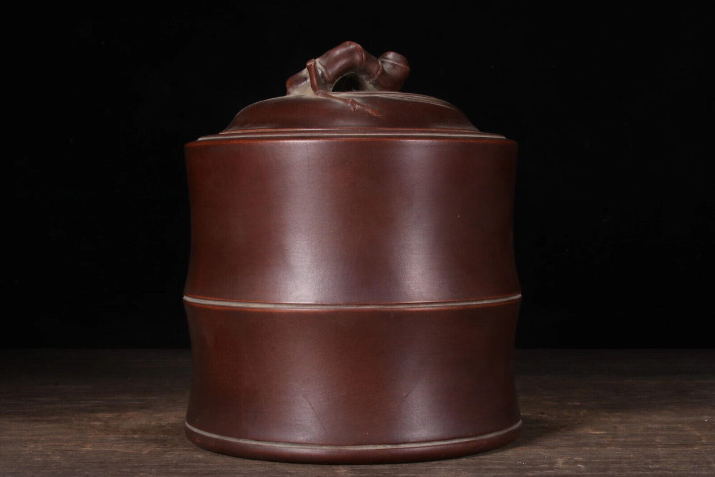 Handmade high-quality tea cans made from Yixing Purple Sand, China