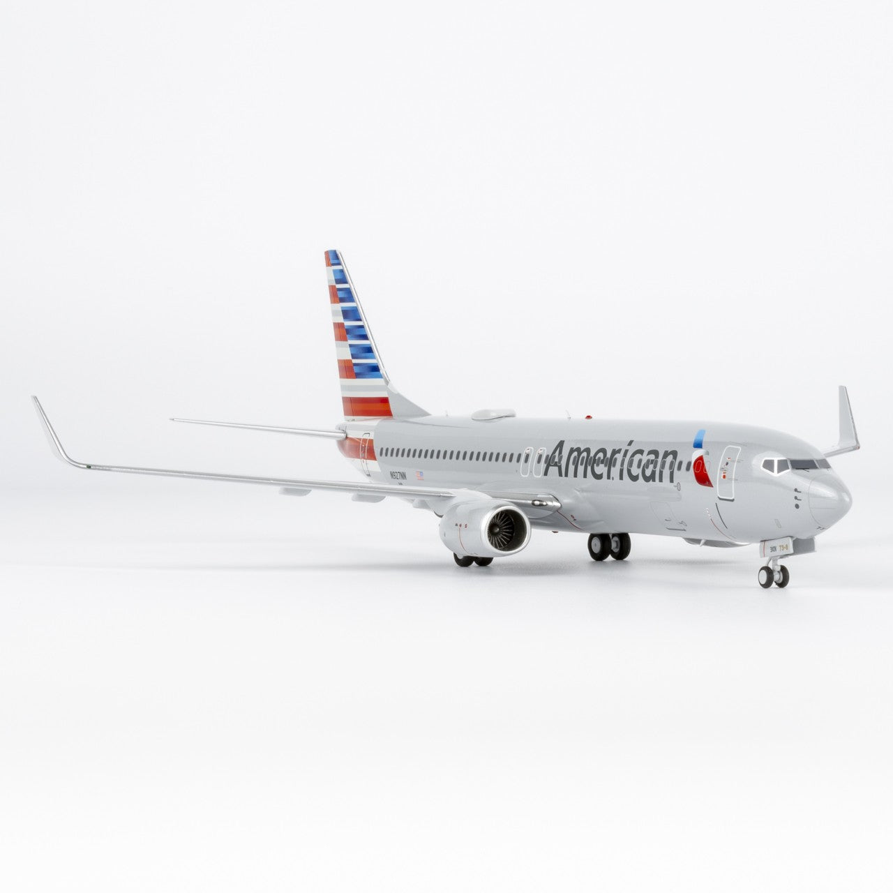 1:200 NGmodels American Airlines B737-800 Passenger Airplane Diecast Plane Model