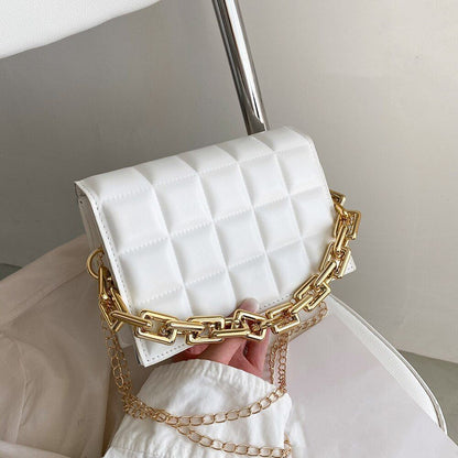 Women Shoulder Bag Metal Thick Chain Quilted Purse Handbag Clutch Bag 22*14*6 CM
