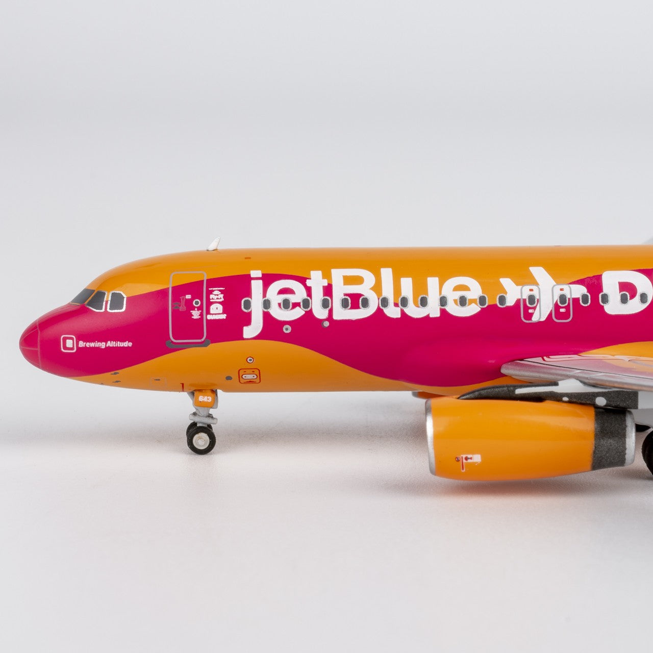 1:400 NGmodels JetBlue Airubs A320 Passenger Airplane Diecast Plane Model