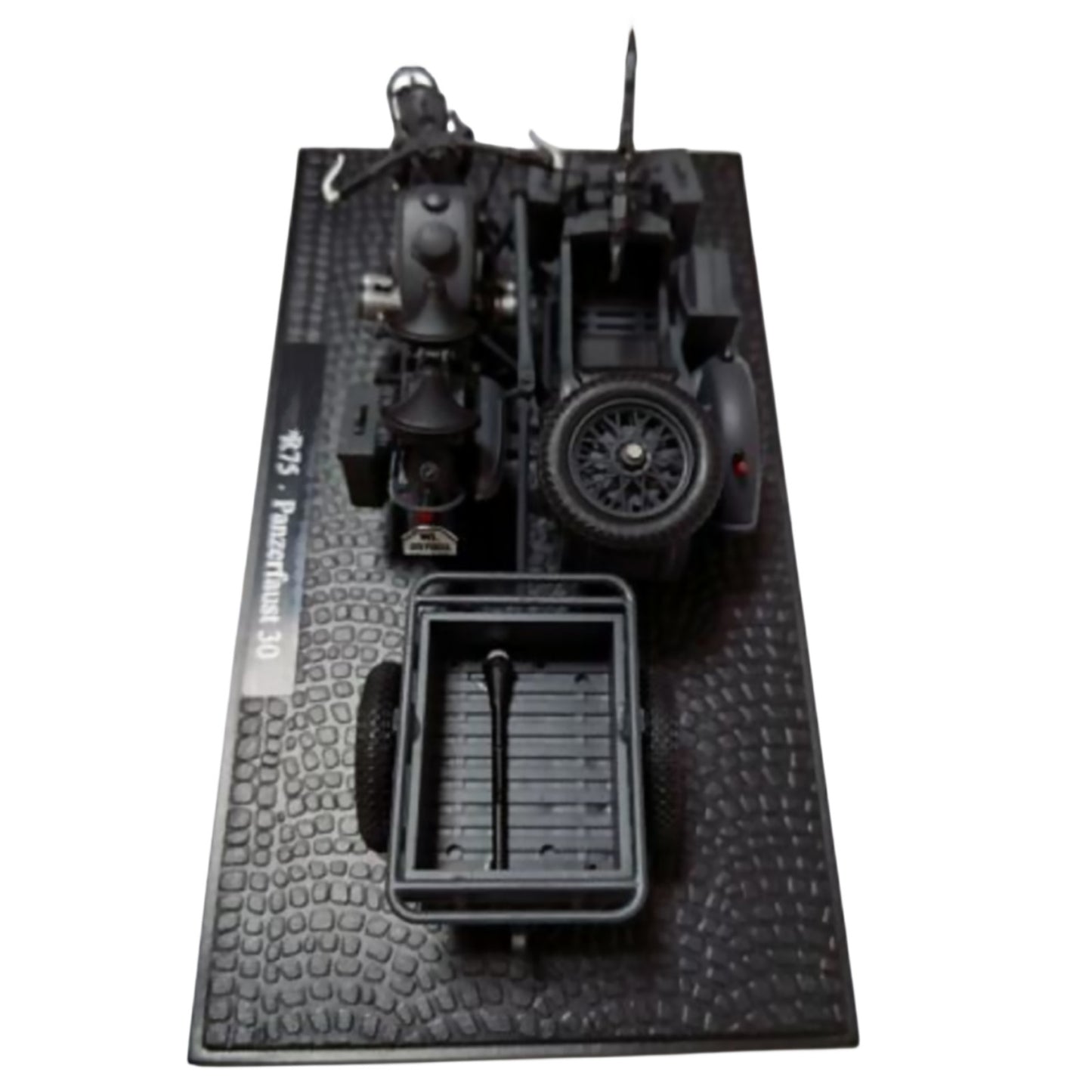 1/24 German WWII R75 Panzerfaust 30 Motorcycle Plastic Model Souvenir Display