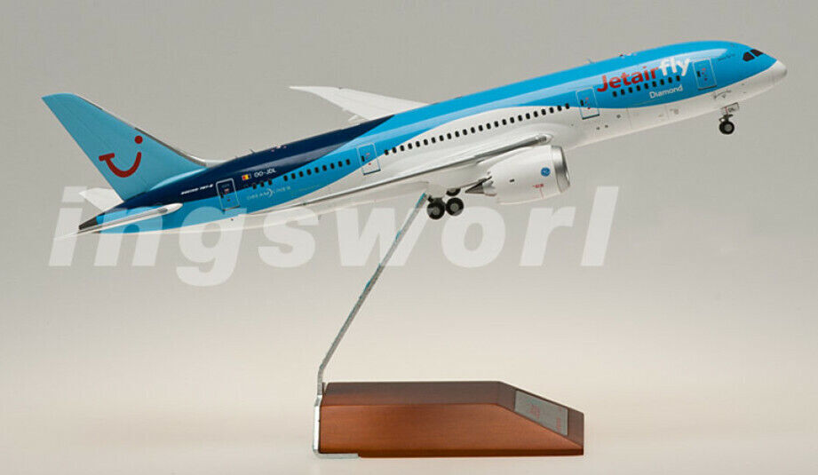 1:200 28CM JC Wings Jetairfly BOEING 787-8 Passenger Airplane Diecast Model
