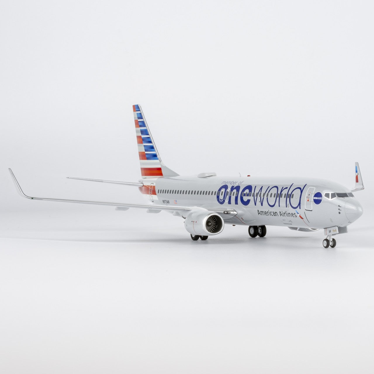 1:200 NGmodels American Airlines B737-800 Passenger Airplane Diecast Plane Model