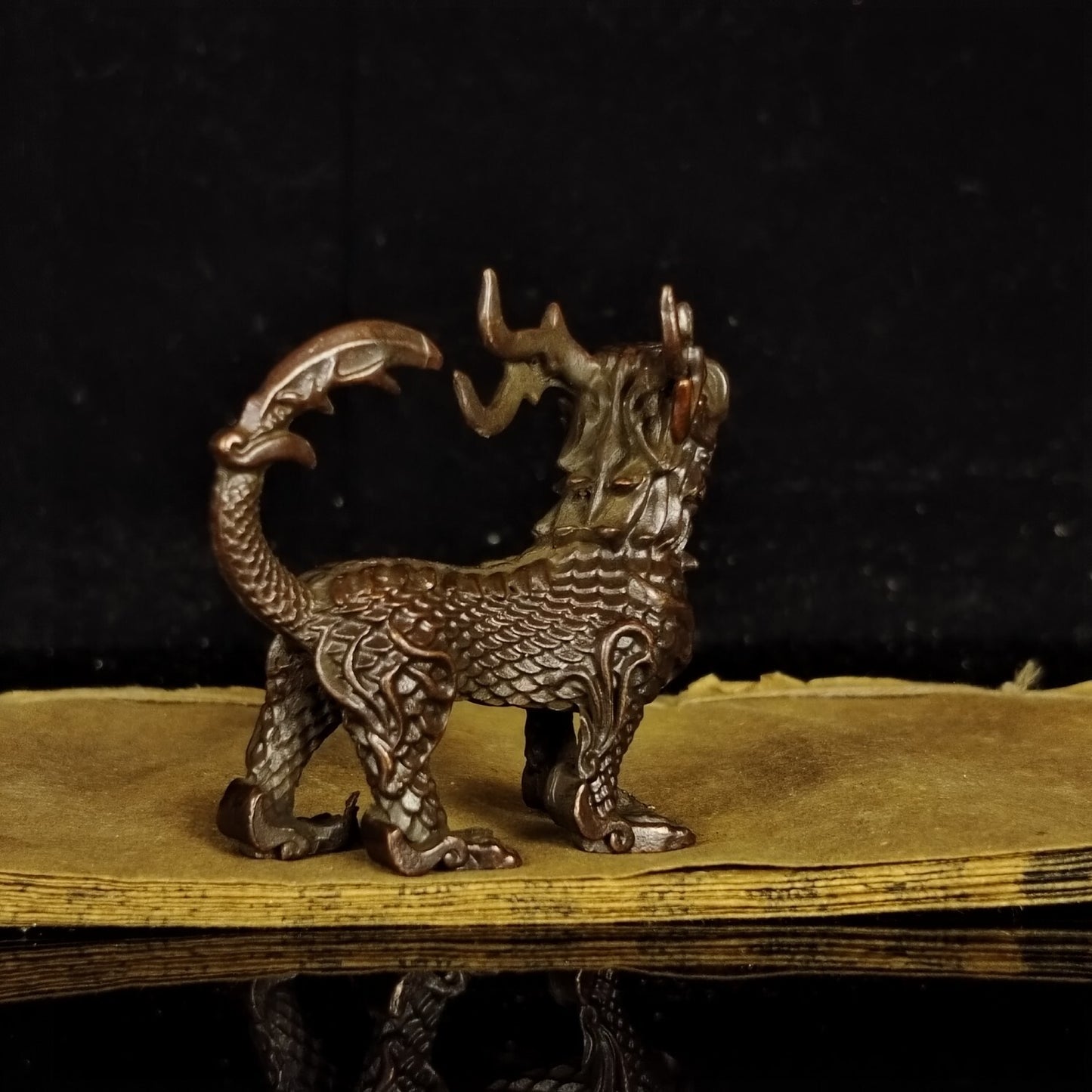 Antique Bronze Dragon Son Taotie Tea Pet Statue OrnamentChinese