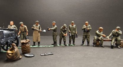 1/72 WW II Logistics Cooking Team The German Army Eating handpainted scene model