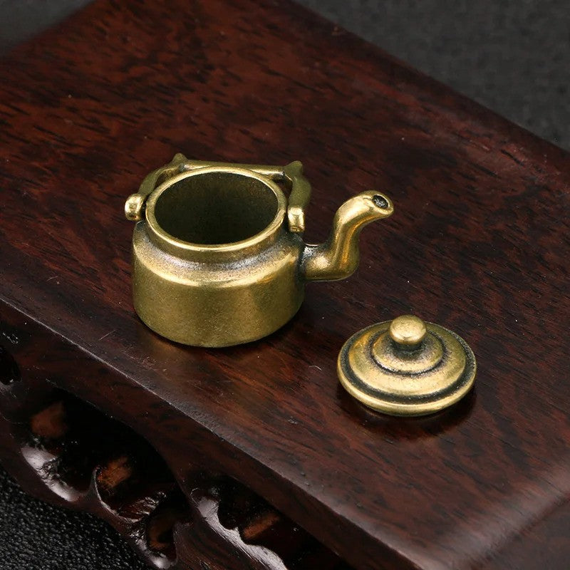2.8cm Retro Brass Fingertip Teapot Pocket Incense Burner Tea Pet Home Decor