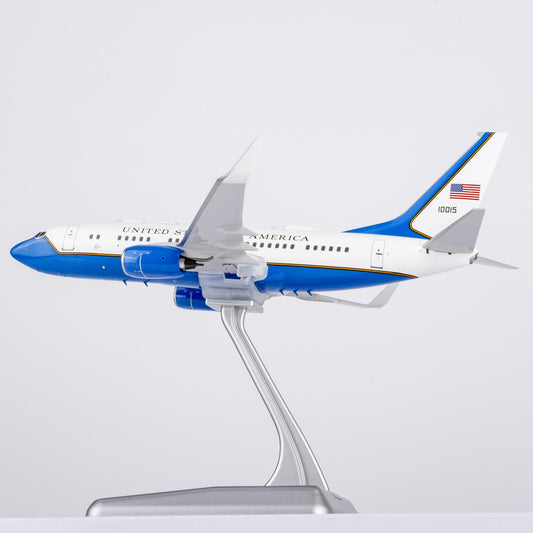 1:200 NGmodels USAF Boeing 737-700 Passenger Airplane Diecast Plane Model