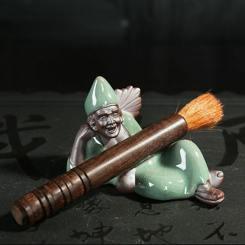 Chinese JiGong statue buddha small size rack for pot maintaining brush porcelain