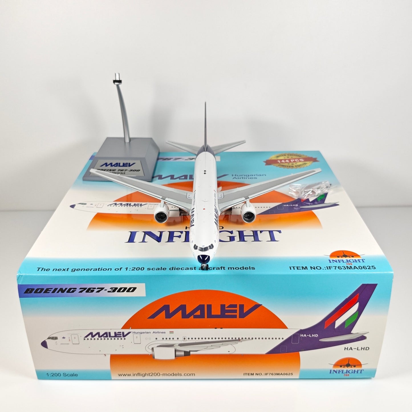 1:200 InFlight MALEV B767-300 HA-LHD Passenger Airplane Diecast Plane Model