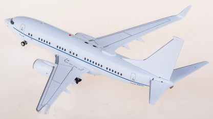 1:200 NGmodels USAF Boeing 737-700 Passenger Airplane Diecast Plane Model