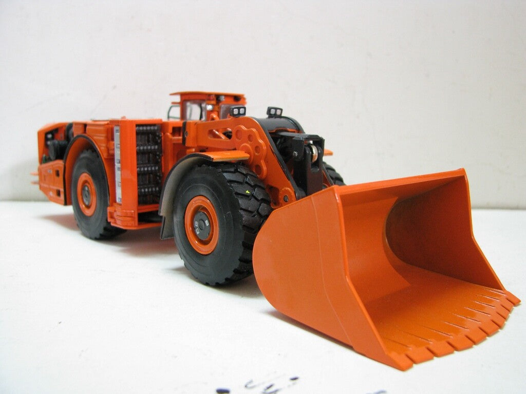 1:50 KOMNTSU WX22H Hybrid Underground Loader Construction Machine Diecast Model