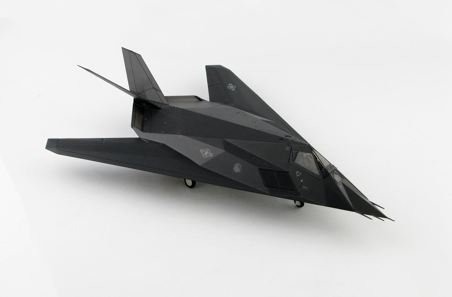 HOBBY MASTER Lockheed F-117A Nighthawk 85-831 1/72 diecast plane model aircraft