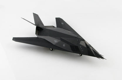 HOBBY MASTER Lockheed F-117A Nighthawk 85-831 1/72 diecast plane model aircraft