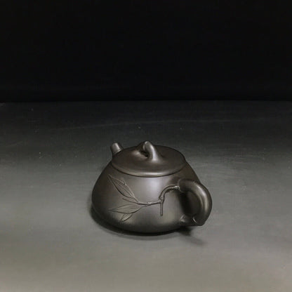 Chinese Yixing Zisha Clay Handmade Exquisite Teapot （石瓢 底款：方開明）