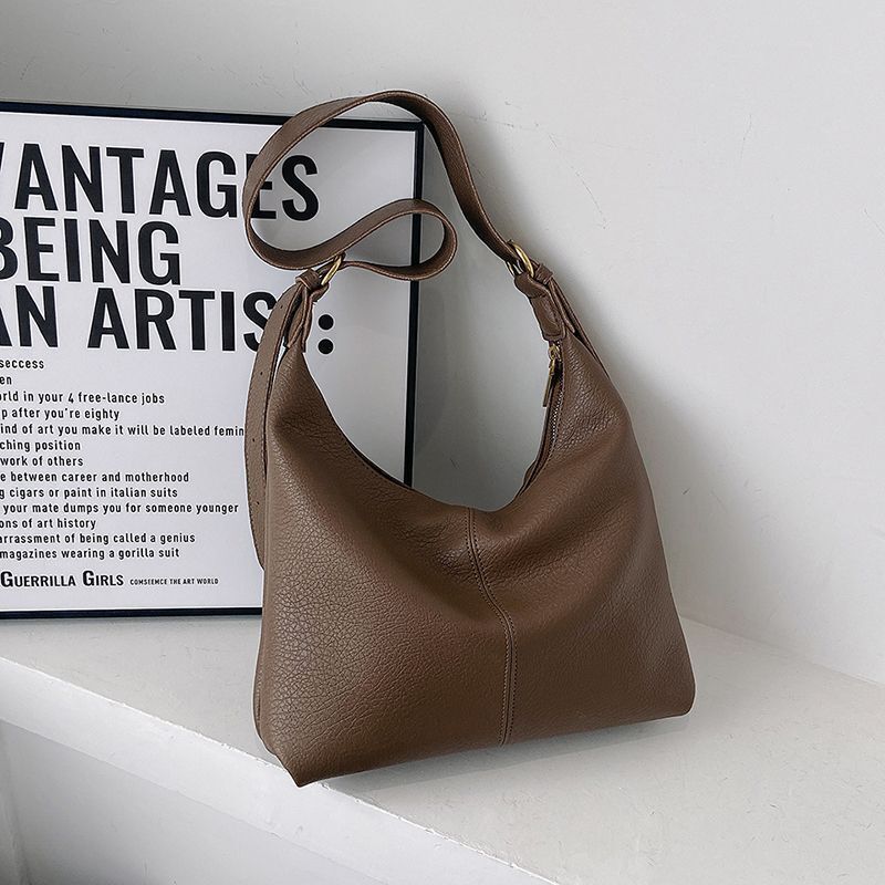 Single Shoulder Bag Fashionable Bag Solid Color Leather Single Shoulder Bag 1 PC