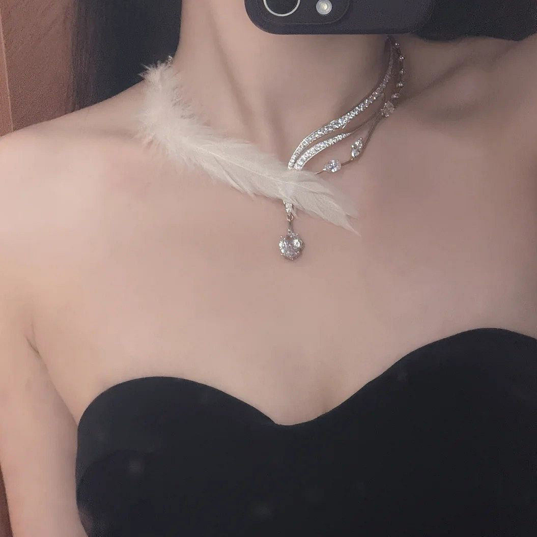 Feather & Sparkling Waterdrop Choker Necklace - Layered Collarbone Chain