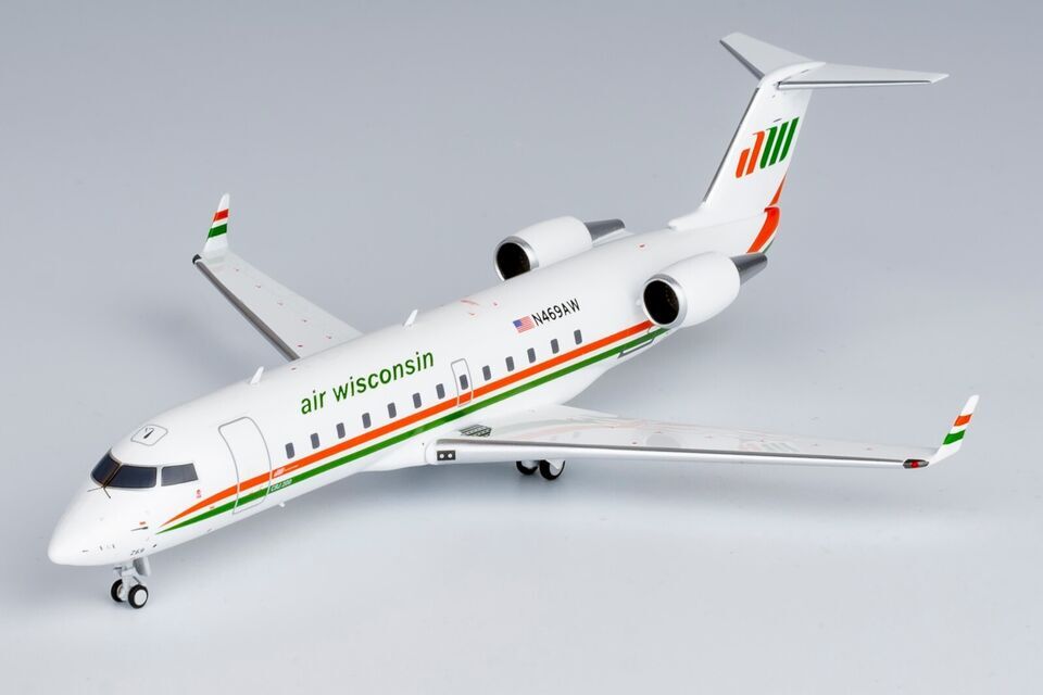 1:200 NG Model Air Wisconsin Bombardier CRJ200LR Airplane Diecast Aircraft Model