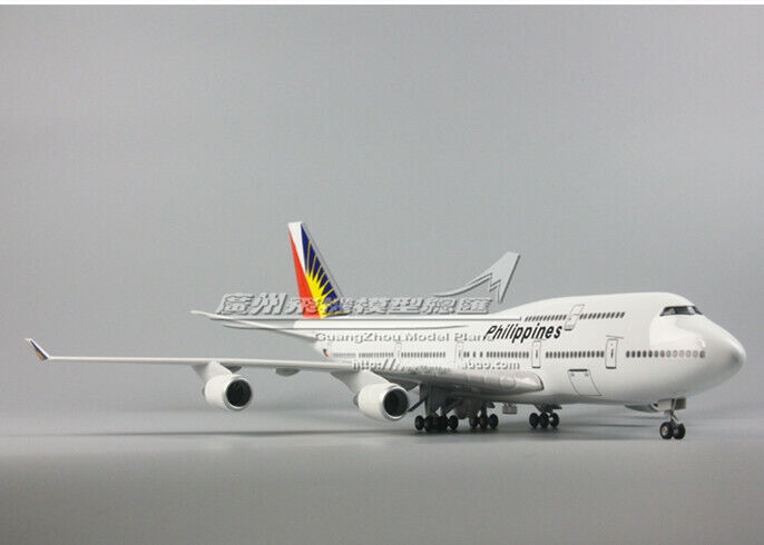 1:150 47CM Philippines BOEING 747-400 Airplane Landing Gear Resin Aircraft Model