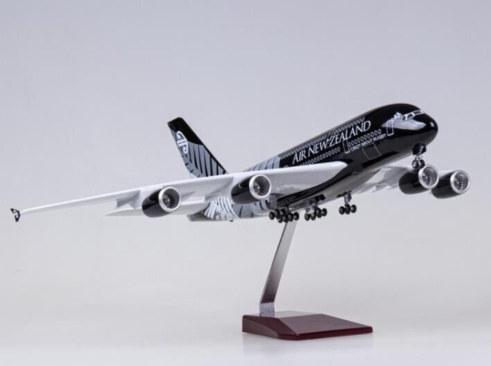 46CM AIR NEW ZEALAND AIRBUS A380 Airplane Led Sound-controlled Light Resin Model