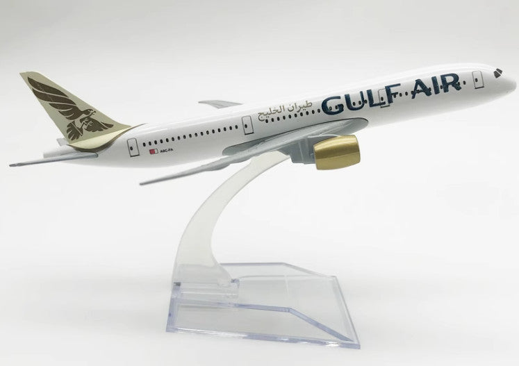 16CM GULF AIR BOEING 787 Passenger Aircraft Plane Diecast Airplane Model