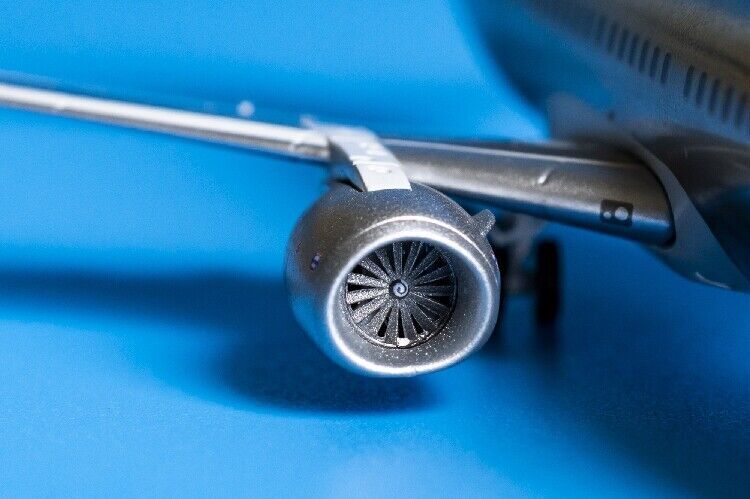 1:200 17CM JC Wings BOEING 737-300 Passenger Aircraft Diecast Blank Plane Model