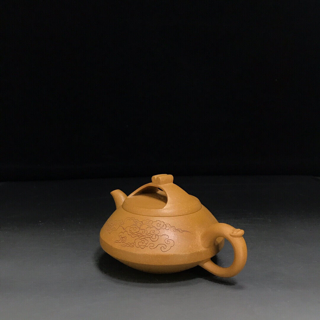 Chinese Yixing Zisha Clay Handmade Exquisite Teapot （一帆风顺 底款：尹振庭）