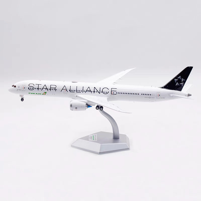1:200 SQ Wings EVA Air Boeing 787-10 B-17812 Passenger Airplane Diecast Model