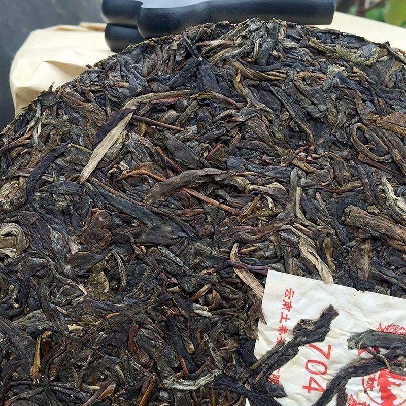 2018 Tulin Phoenix 704 Yunnan Pu-erh Tea Raw Pu'er Tea Xiang Bing Puer 357g