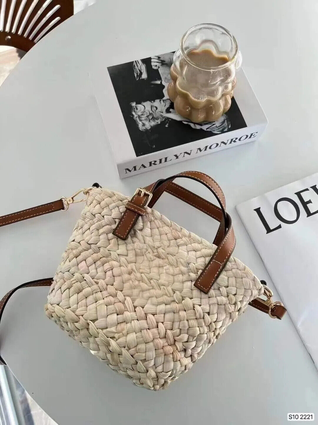 Straw Handbag Hand-woven Women's Holiday Bag Shoulder Bag