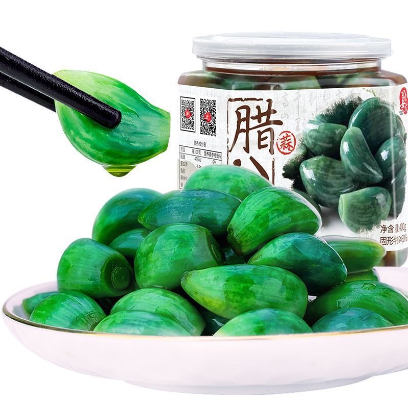 400g of Laba Garlic Specialty Food: Green Vinegar Bubble Garlic.