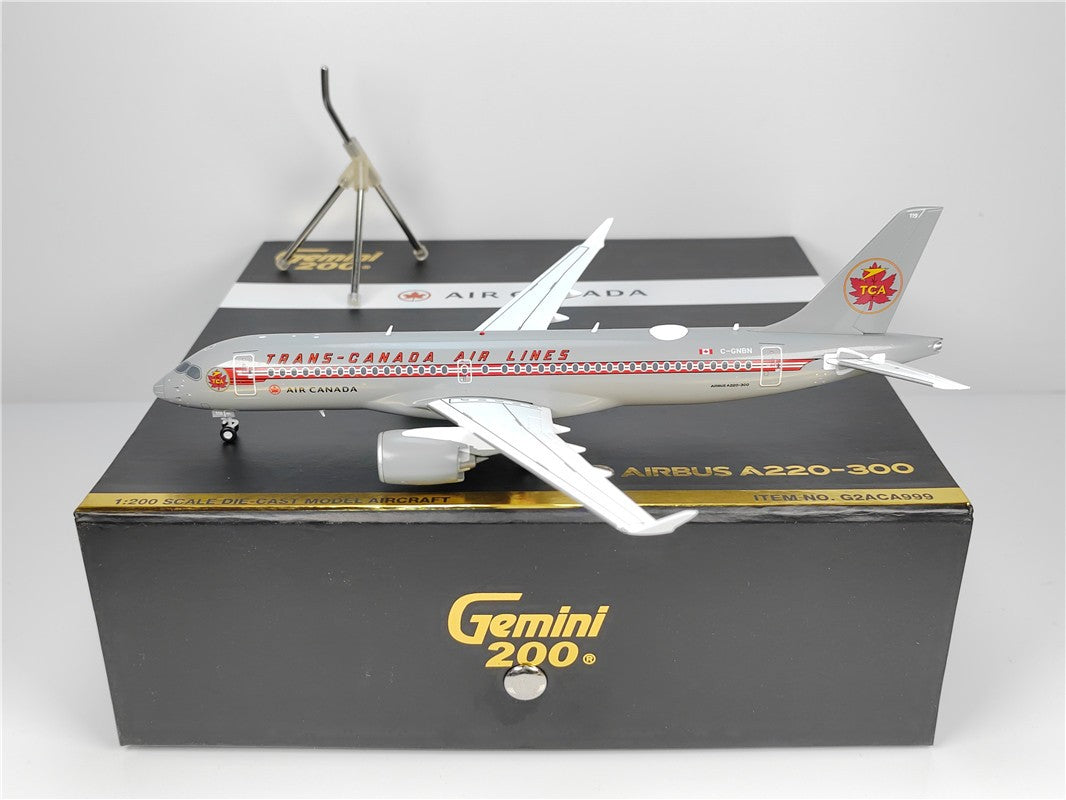 1:200 Geminijets Air Canada Airbus A220-300 Passenger Airplane Diecast Model