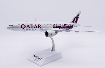 1:200 JC Wings Qatar Boeing 777-200LRF Passenger Airplane Diecast Model