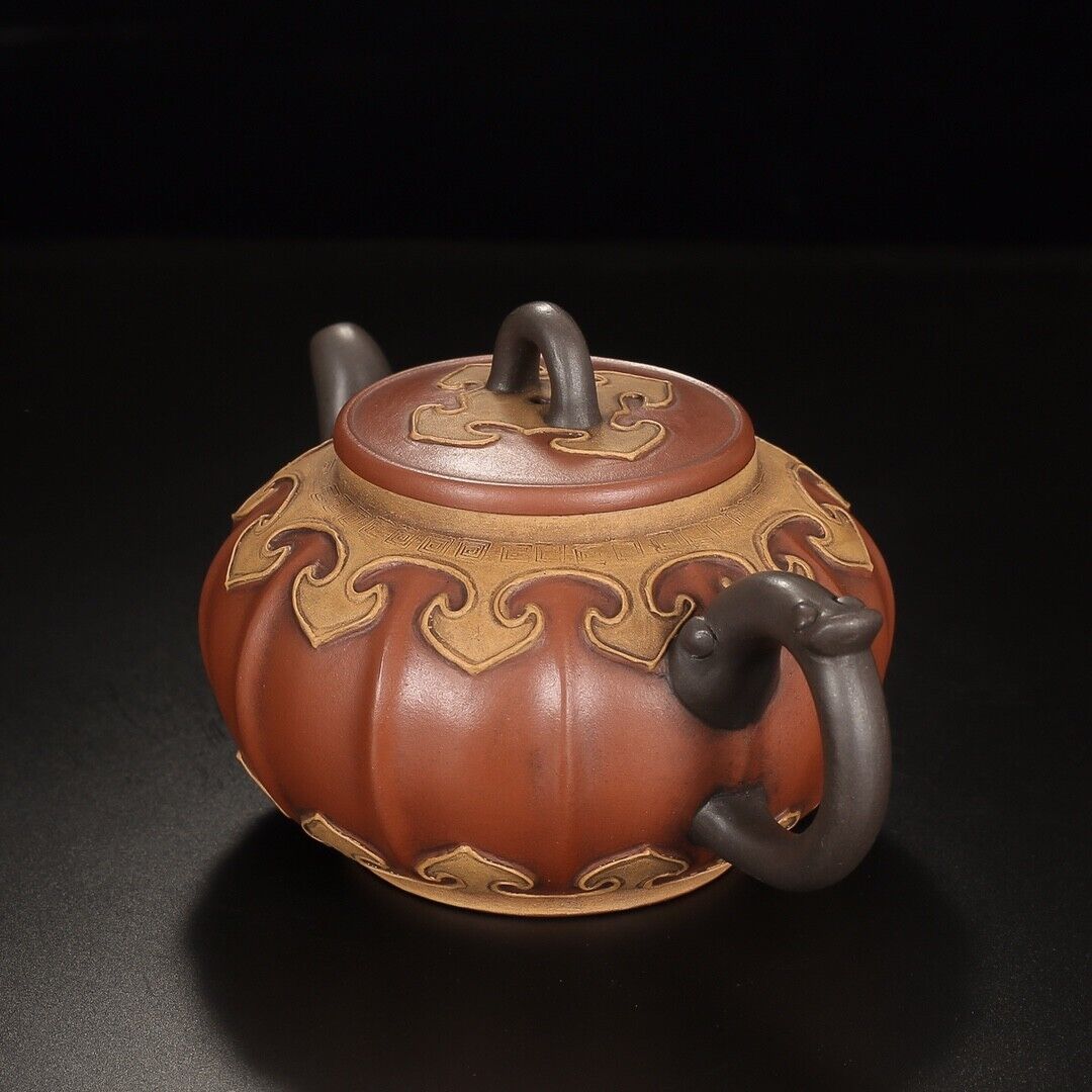 Chinese Yixing Zisha Clay Handmade Exquisite Teapot（宫灯 底款：徐汉棠）