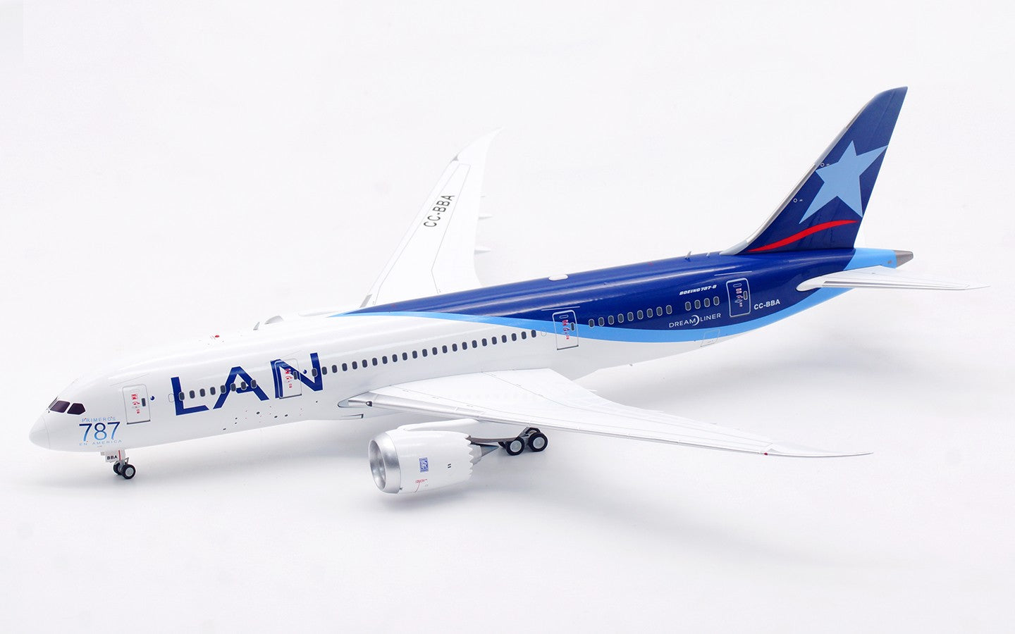 1:200 InFlight LAN Airlines B787-8 Passenger Airplane Diecast Aircraft Model
