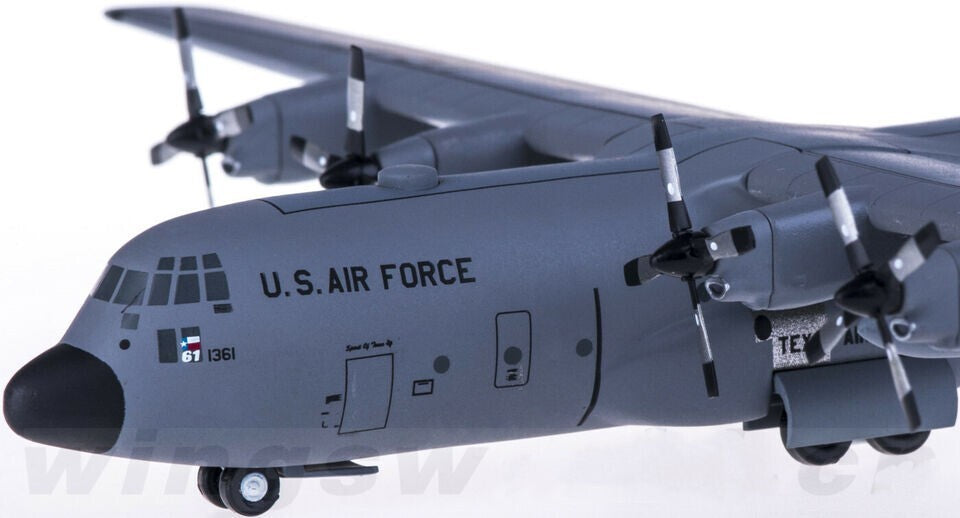 1:200 Hogan USAF Lockheed C-130H Airfreighter Diecast Military Aircraft Model