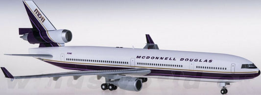 1:200 31CM Hogan McDonnell Douglas MD-11 Passenger Airplane ABS Plastic Model