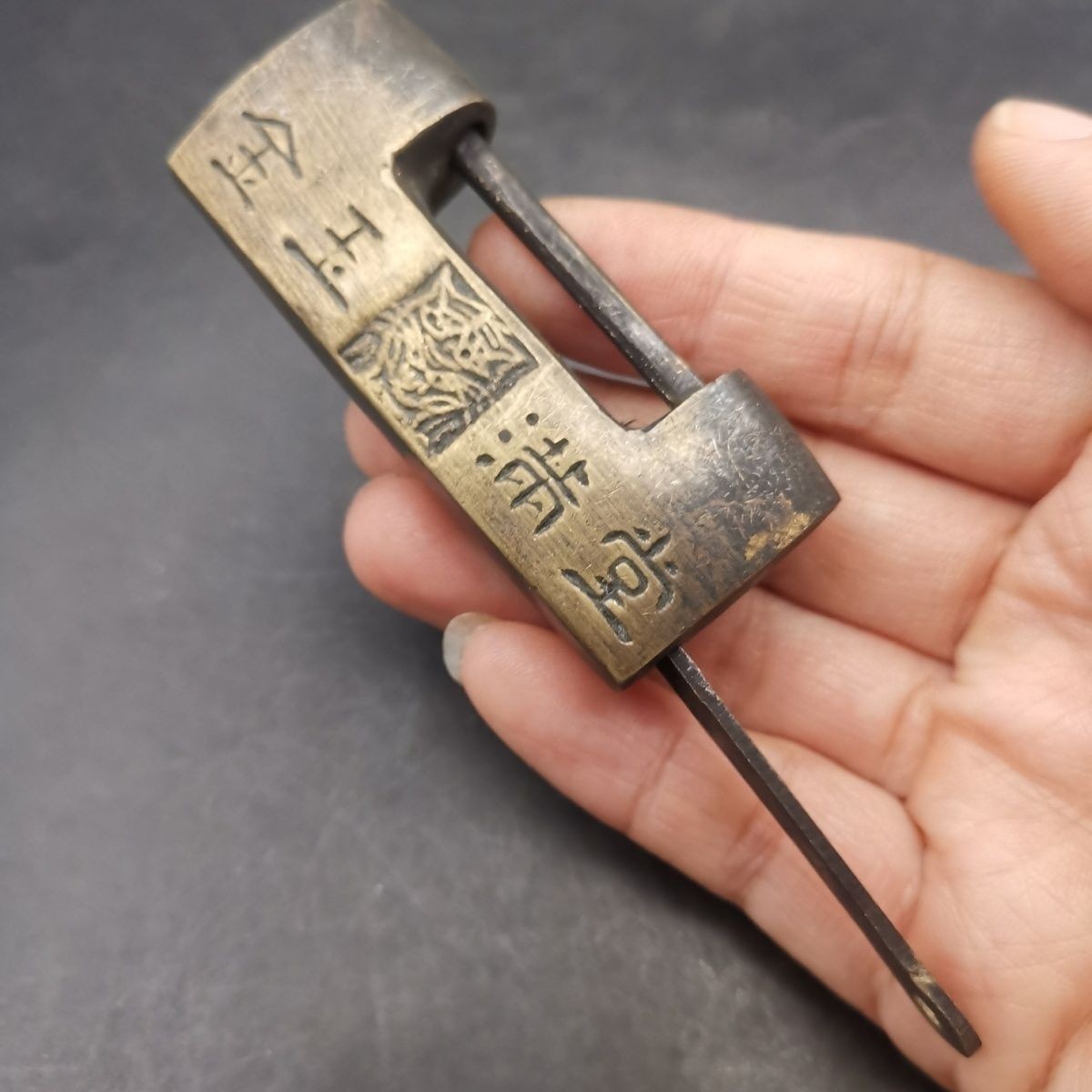 Vintage Antique Bronze Lock Statue Chinese Style Box Padlock Old Collection