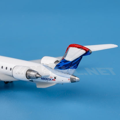 1:400 GeminiJets Delta Connection Plane CRJ-900ER Diecast Aircraft Model