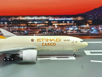 GeminiJets Etihad Air Cargo FOR BOEING B777-200F A6-DDE 1:400 Aircraft Model
