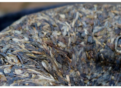 2013 Yunnan Menghai Brown Gong Tea Melon Pu'er Tea Raw Tea Ancient Tree 500g