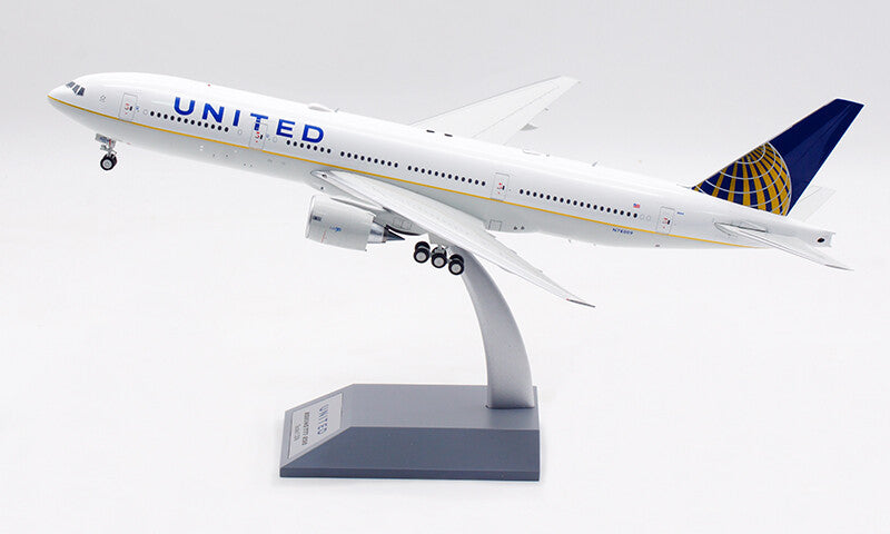 1:200 32CM InFlight UNITED BOEING 777-200 Passenger Airplane Diecast Plane Model