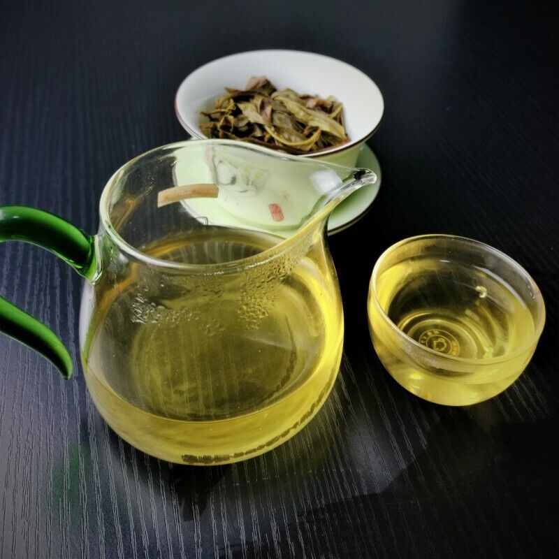 Yunnan Seven Seeds Cake Pu-erh Tea Cake Yiwu Early Spring Pu-erh Tea 357g