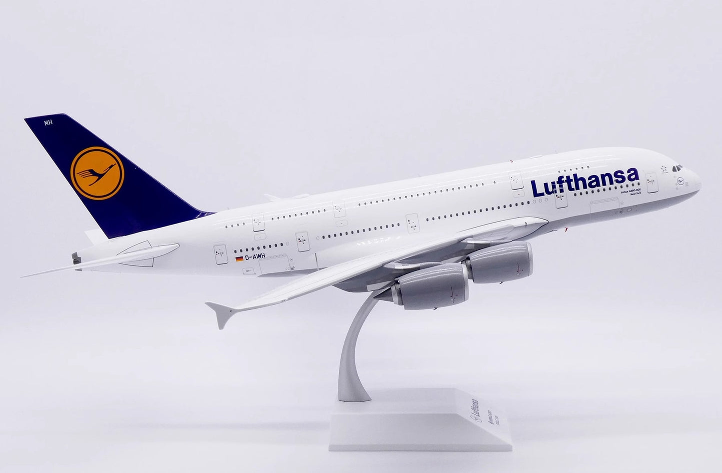 1:200 37CM JC Wings Lufthansa AIRBUS A380 Passenger Plane Diecast Aircraft Model