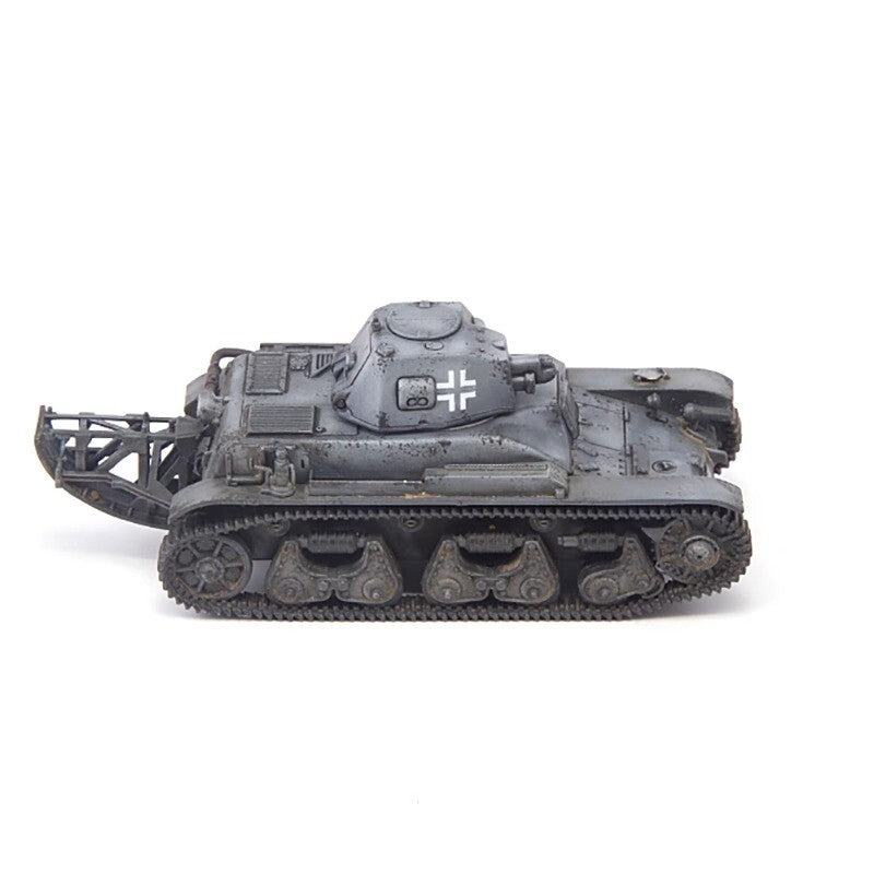 S-Model 1/72 German 35R731(f) Military Tank Finished Model Toys Ornament