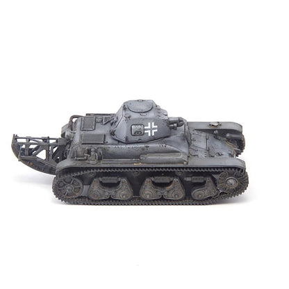 S-Model 1/72 German 35R731(f) Military Tank Finished Model Toys Ornament